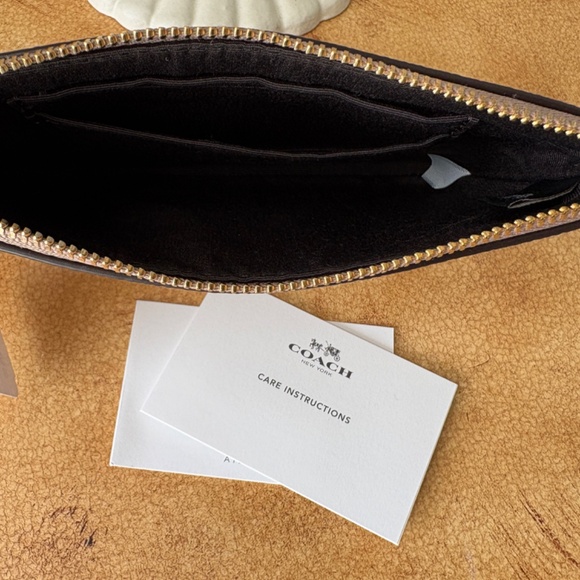 Coach Platinum Wristlet - Picture 7 of 9